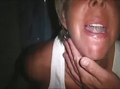 Pornó videó egy nő s ...
